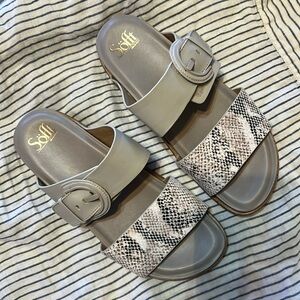 Söfft Sandals - Never worn - Sz 8.5